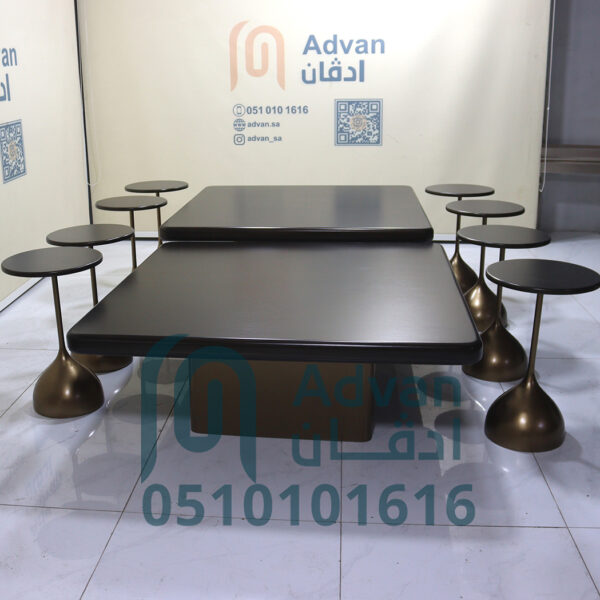 طاولة مجلس .
