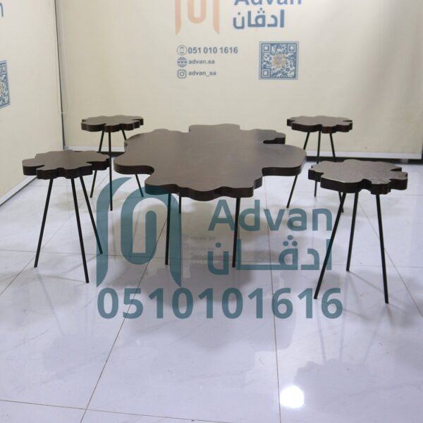 طاولة مجلس .