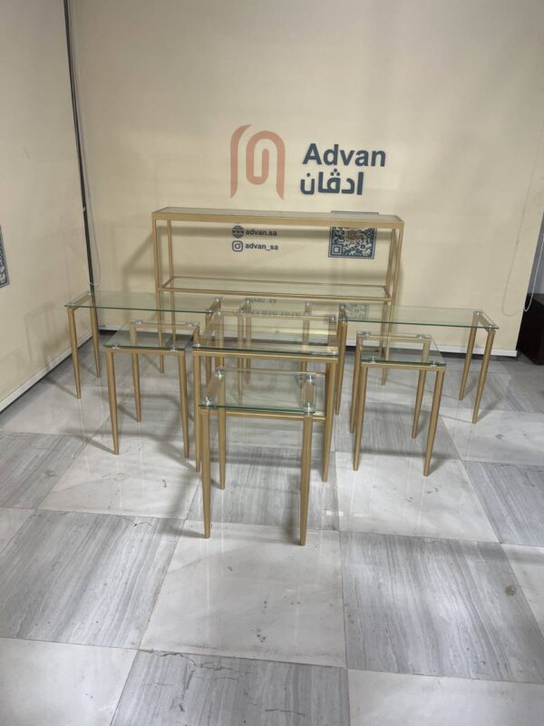 طاولات خدمة