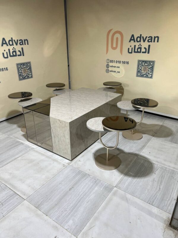 طاولة مجلس