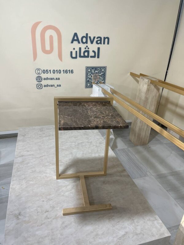 طاولة خدمة